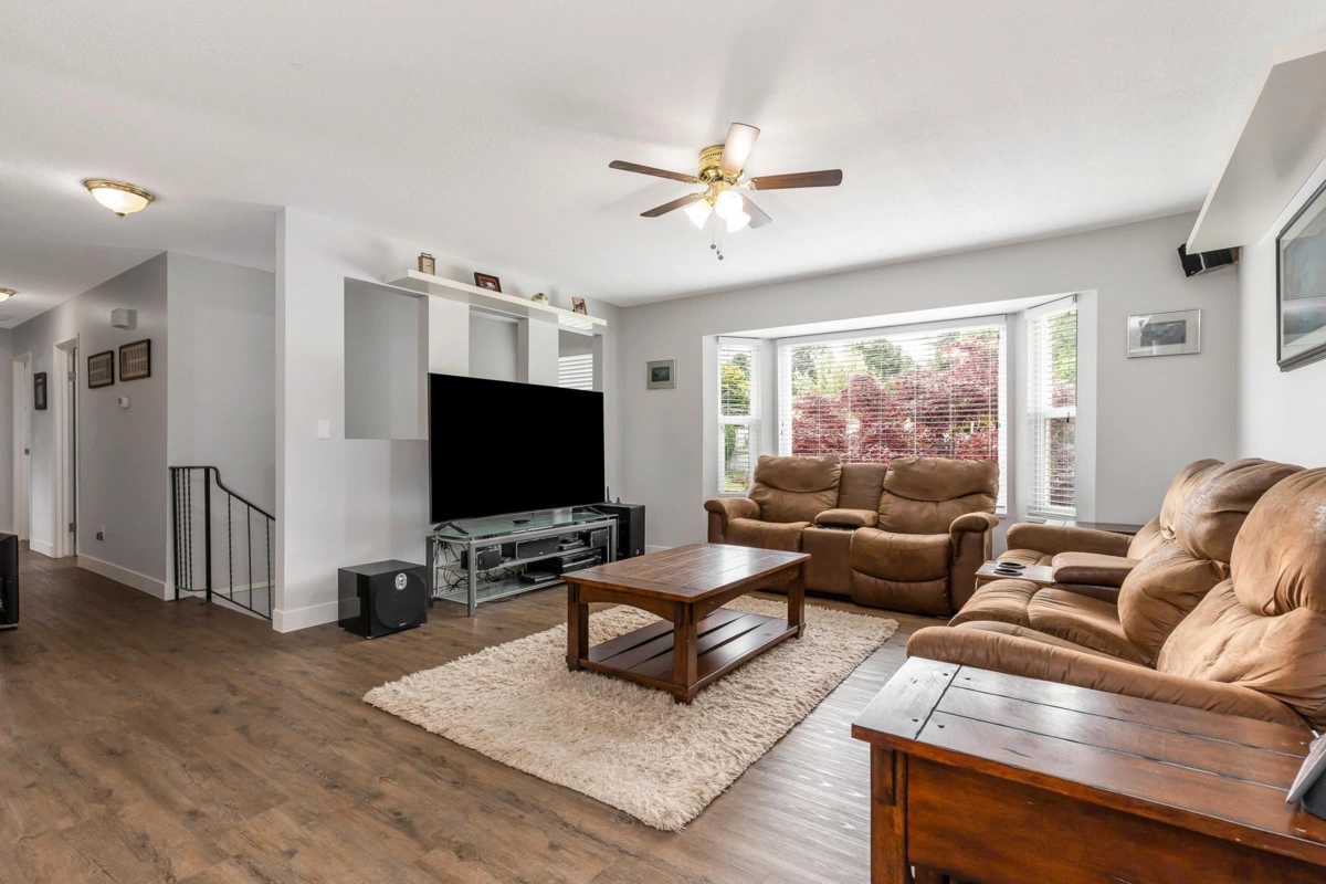 Family Room Photo of 32456 14th Avenue, Mission, BC