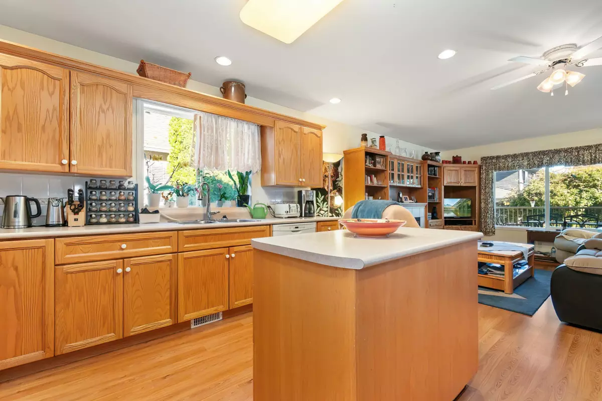 Bedroom 2 Photo of 11 43875 Chilliwack Mountain Road, Chilliwack, BC