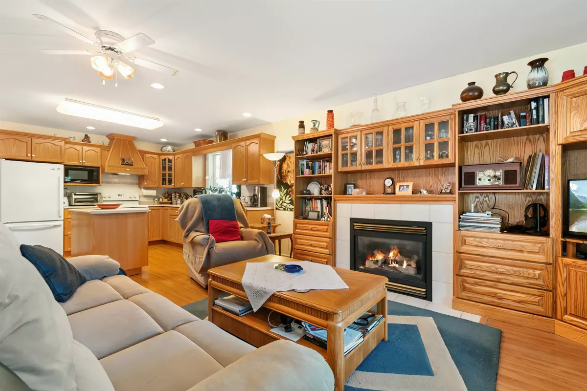 Loft / Bonus Room Photo of 11 43875 Chilliwack Mountain Road, Chilliwack, BC