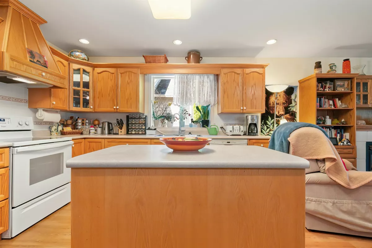 Primary Bathroom Photo of 11 43875 Chilliwack Mountain Road, Chilliwack, BC