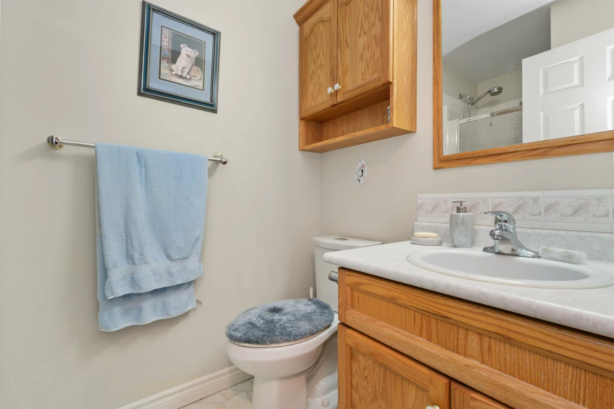 Swimming Pool Photo of 11 43875 Chilliwack Mountain Road, Chilliwack, BC