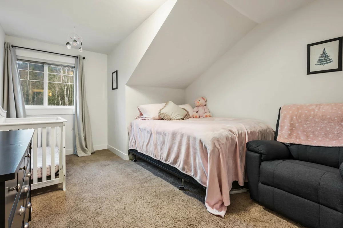 Basement Recreation Room Photo of 7 46791 Hudson Road, Chilliwack, BC