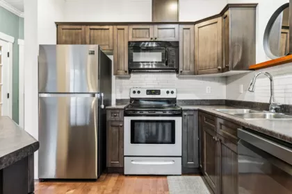 Kitchen Island Photo of 7 46791 Hudson Road, Chilliwack, BC