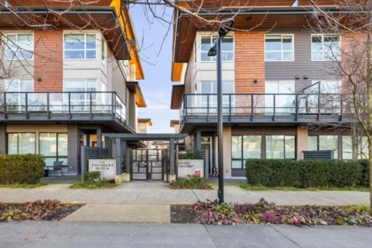 13 533 E 3rd Street, North Vancouver, BC, North Vancouver — Townhouse for sale