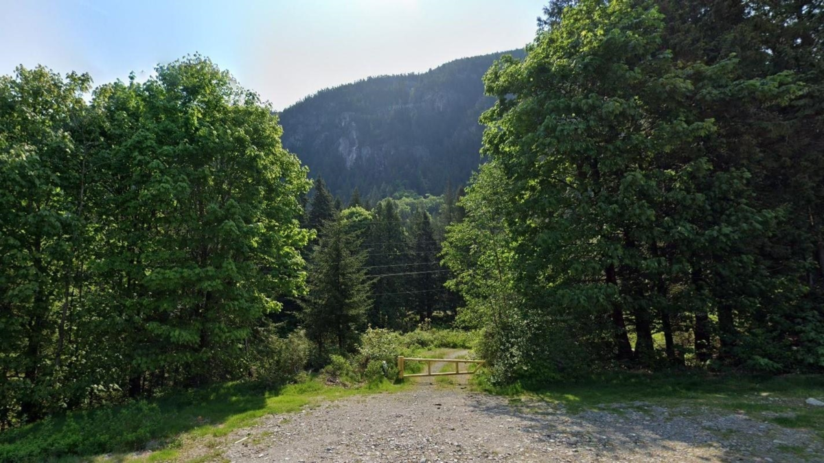 Primary Bathroom Photo of 4731 Sea To Sky Highway, Squamish, BC