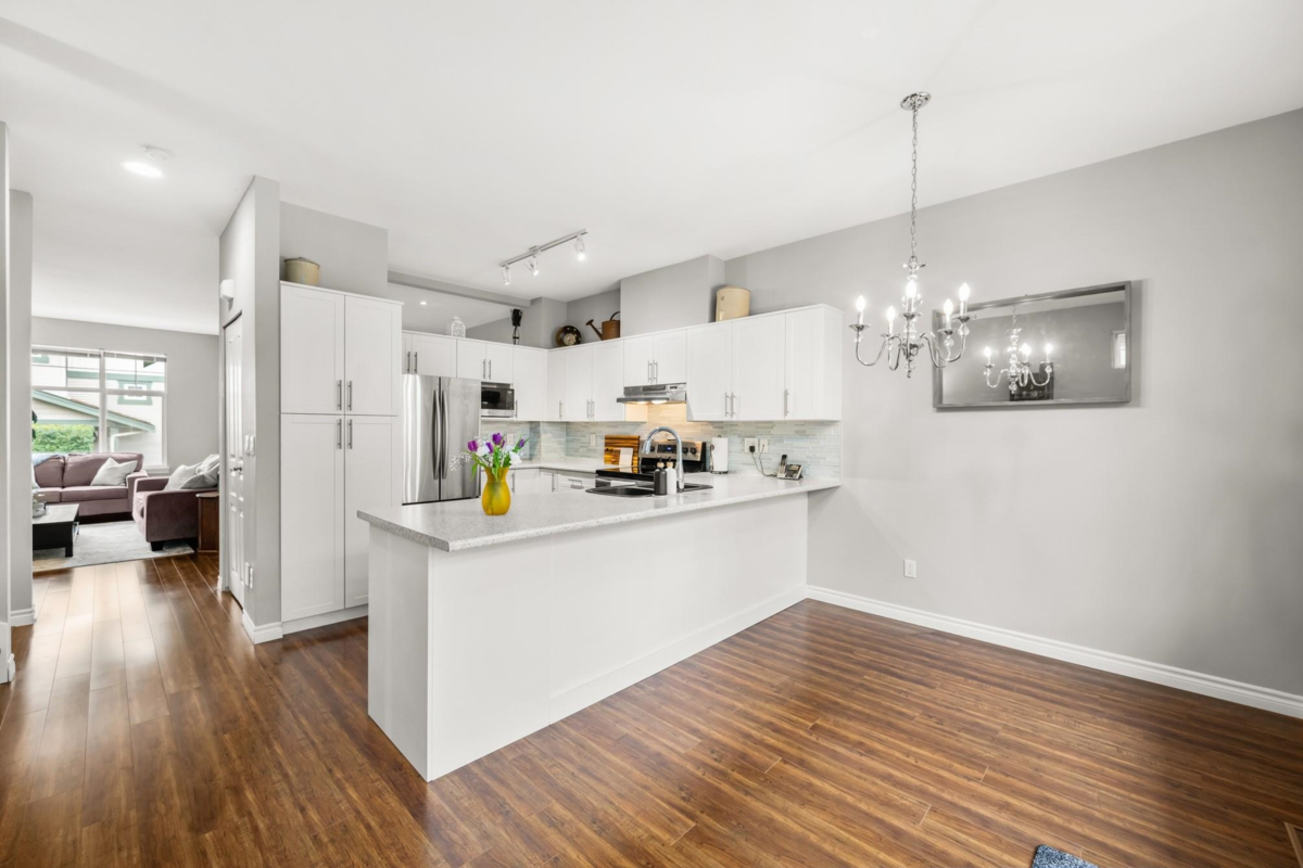 Basement Recreation Room Photo of 62 6050 166 Street, Surrey, BC