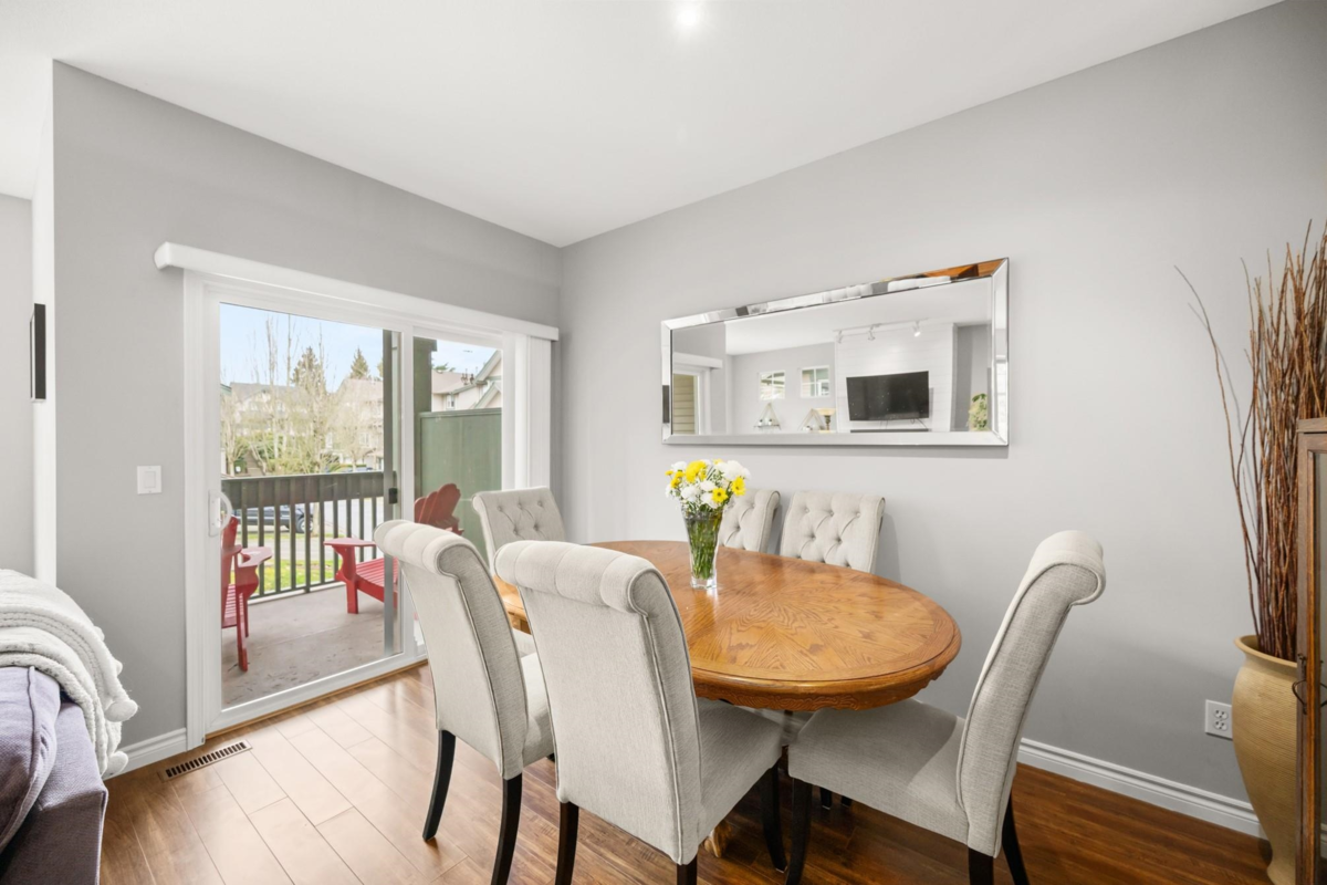 Kitchen Island Photo of 62 6050 166 Street, Surrey, BC