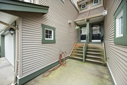 62 6050 166 Street, Surrey, BC