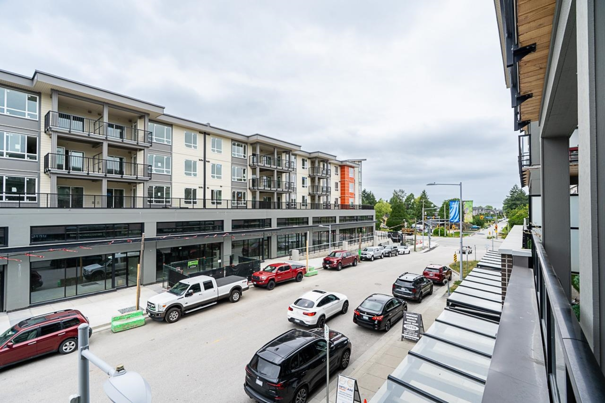 Mudroom Photo of 204 23233 Gilley Road, Richmond, BC