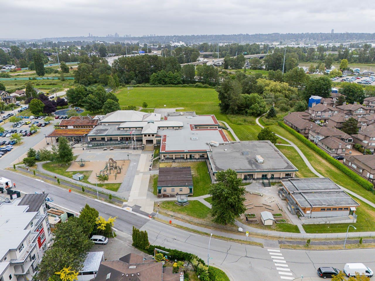 Outdoor Kitchen Photo of 204 23233 Gilley Road, Richmond, BC