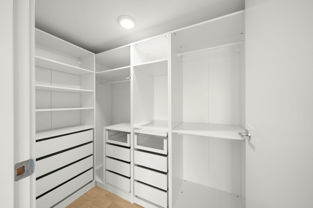 Breakfast Nook Photo of 3 365 E 16th Avenue, Vancouver, BC