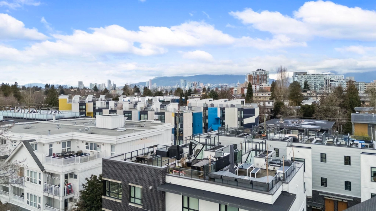 Loft / Bonus Room Photo of 3 365 E 16th Avenue, Vancouver, BC