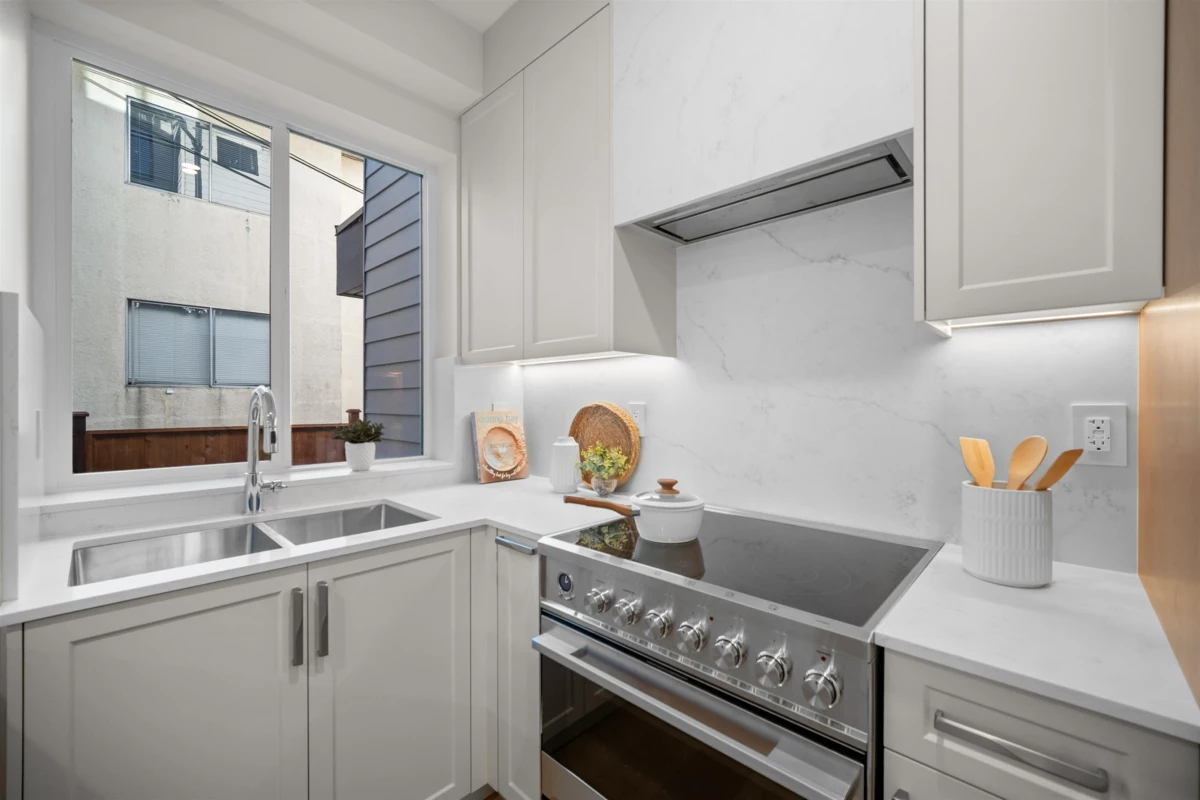 Guest Bathroom Photo of 103 1837 E Georgia Street, Vancouver, BC