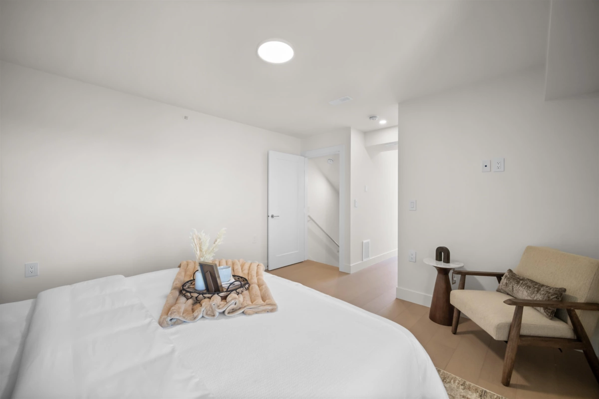 Loft / Bonus Room Photo of 103 1837 E Georgia Street, Vancouver, BC