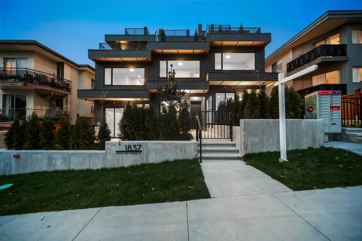 Swimming Pool Photo of 103 1837 E Georgia Street, Vancouver, BC