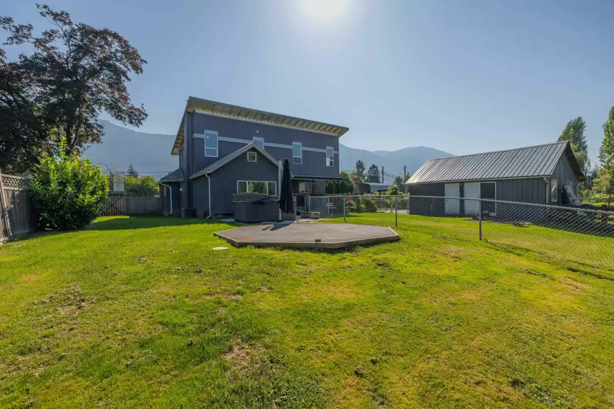 Exterior Front Photo of 51495 Old Yale Road, Rosedale, BC