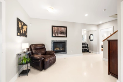 Hallway Photo of 51495 Old Yale Road, Rosedale, BC
