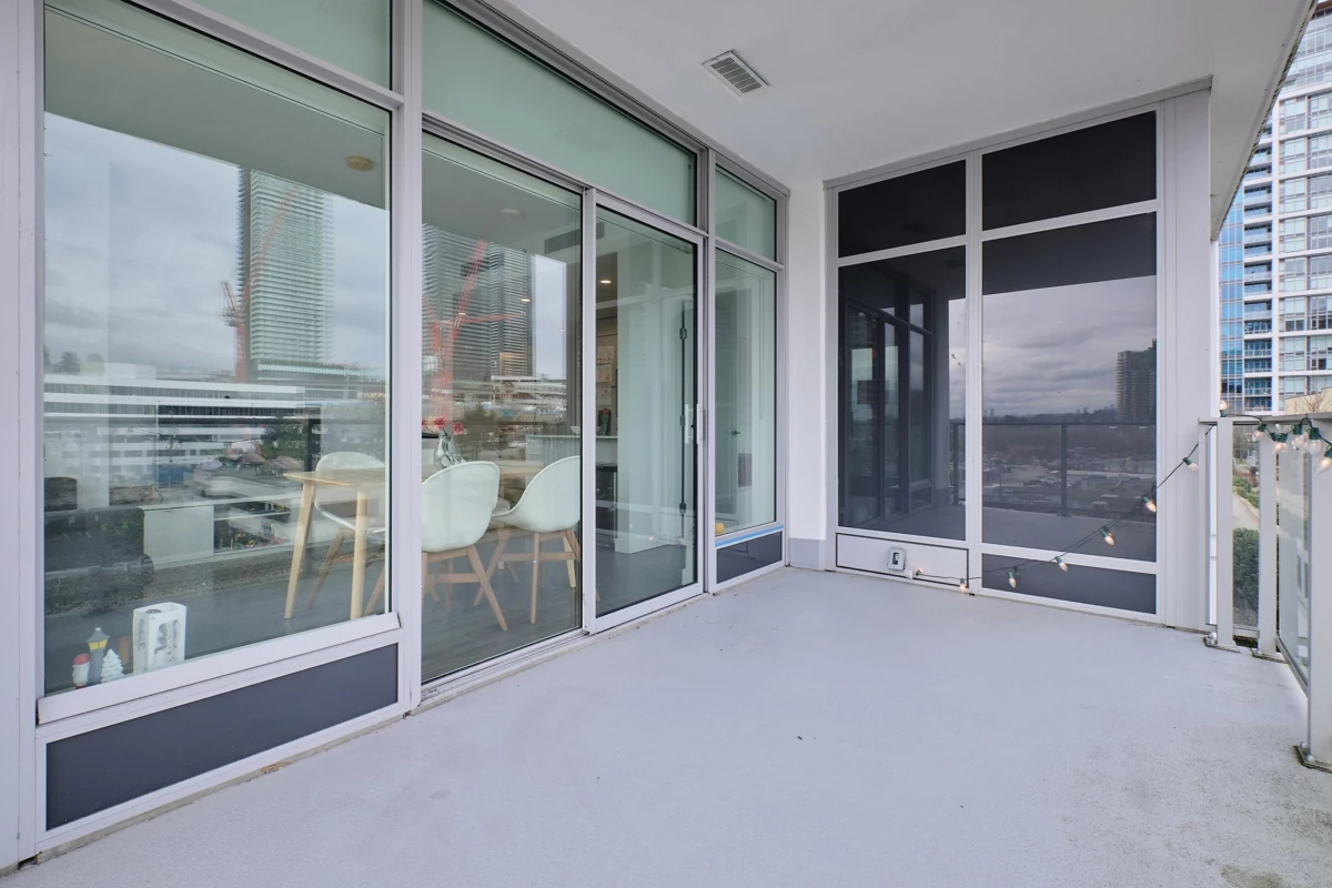 Guest Bathroom Photo of 504 2351 Beta Avenue, Burnaby, BC