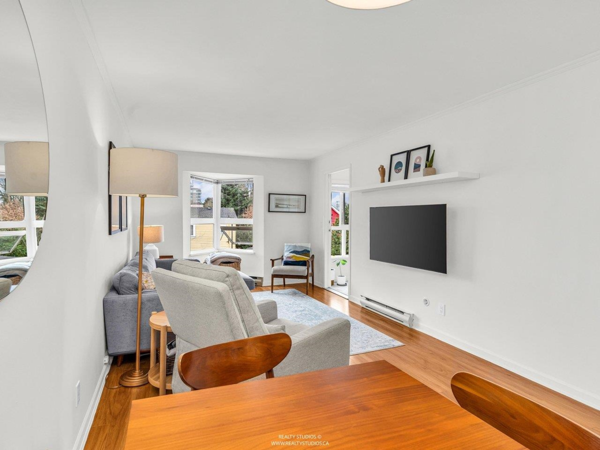 Family Room Photo of 202 507 E 6th Avenue, Vancouver, BC