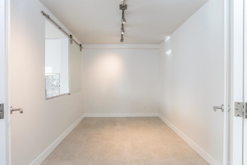 Hot Tub / Spa Photo of 803 121 Tenth Street, New Westminster, BC