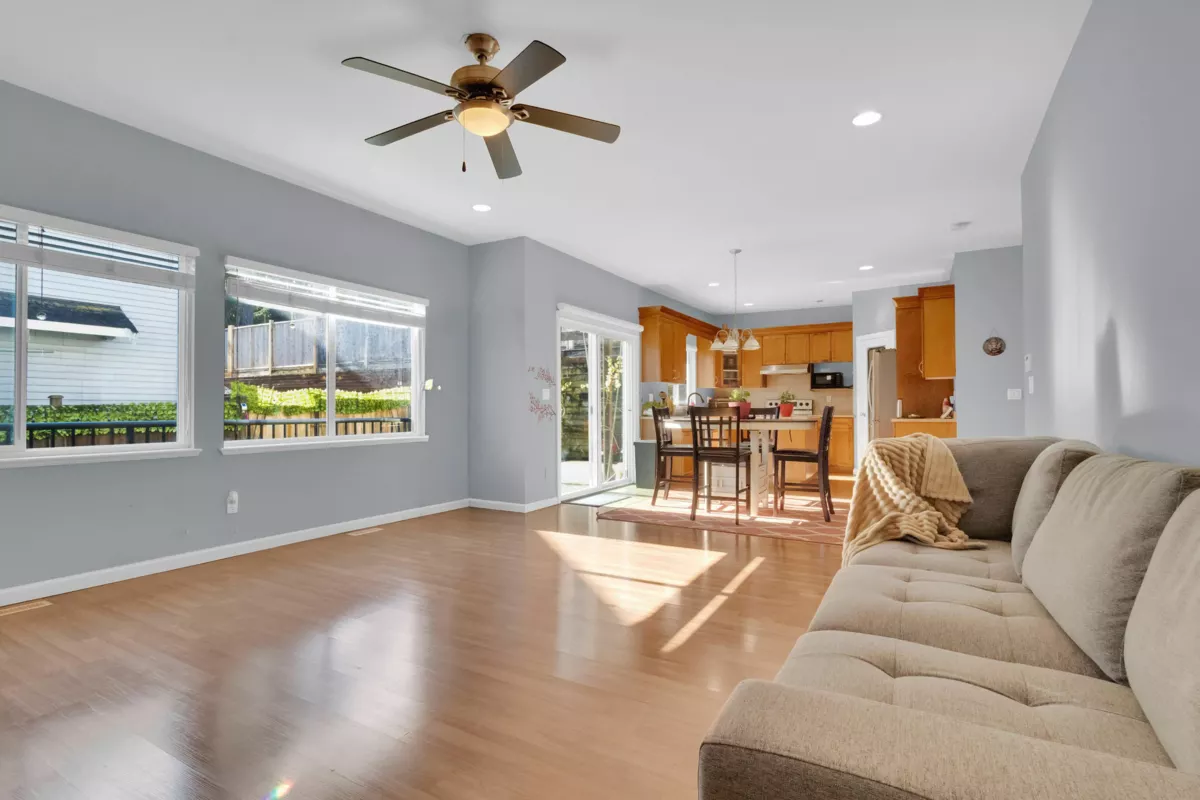 Bedroom 2 Photo of 16528 59a Avenue, Surrey, BC