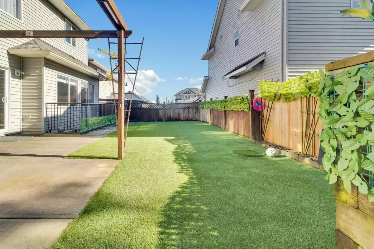 Community Amenities Photo (Clubhouse) of 16528 59a Avenue, Surrey, BC