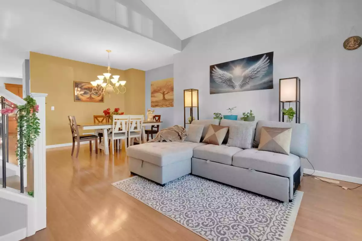 Laundry Room Photo of 16528 59a Avenue, Surrey, BC