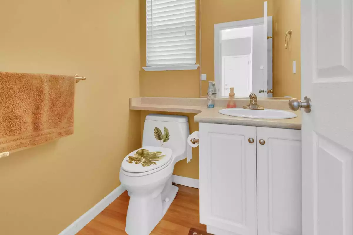 Office / Den Photo of 16528 59a Avenue, Surrey, BC