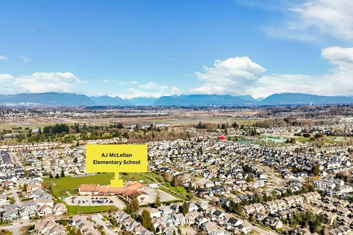 Pantry Photo of 16528 59a Avenue, Surrey, BC