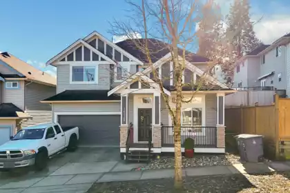 16528 59a Avenue, Surrey, BC, Cloverdale BC — 6 bed single family residence for sale