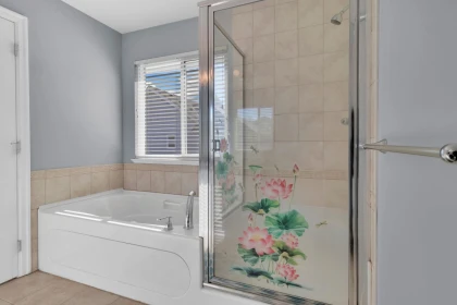 Swimming Pool Photo of 16528 59a Avenue, Surrey, BC