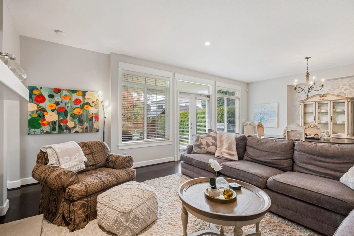 Kitchen Photo of 5104 44b Avenue, Delta, BC