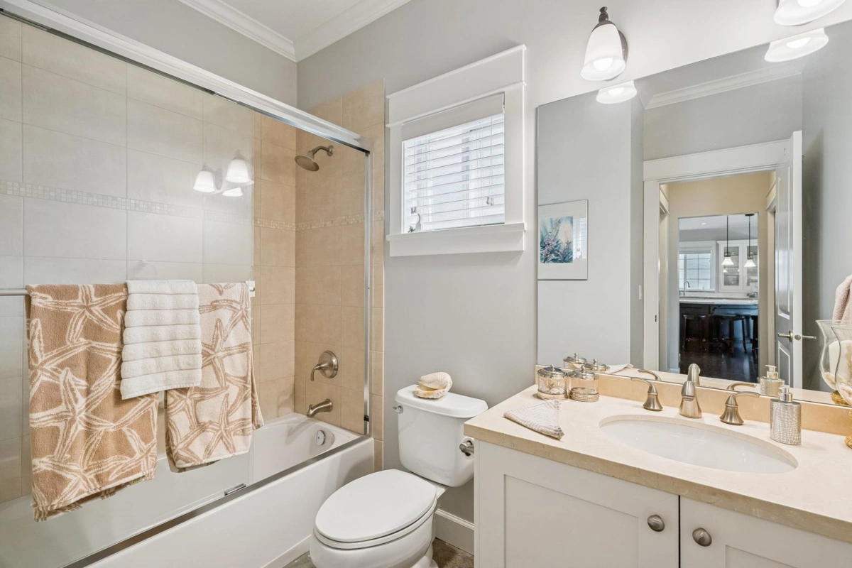 Laundry Room Photo of 5104 44b Avenue, Delta, BC