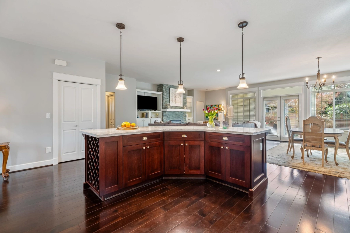Primary Bathroom Photo of 5104 44b Avenue, Delta, BC