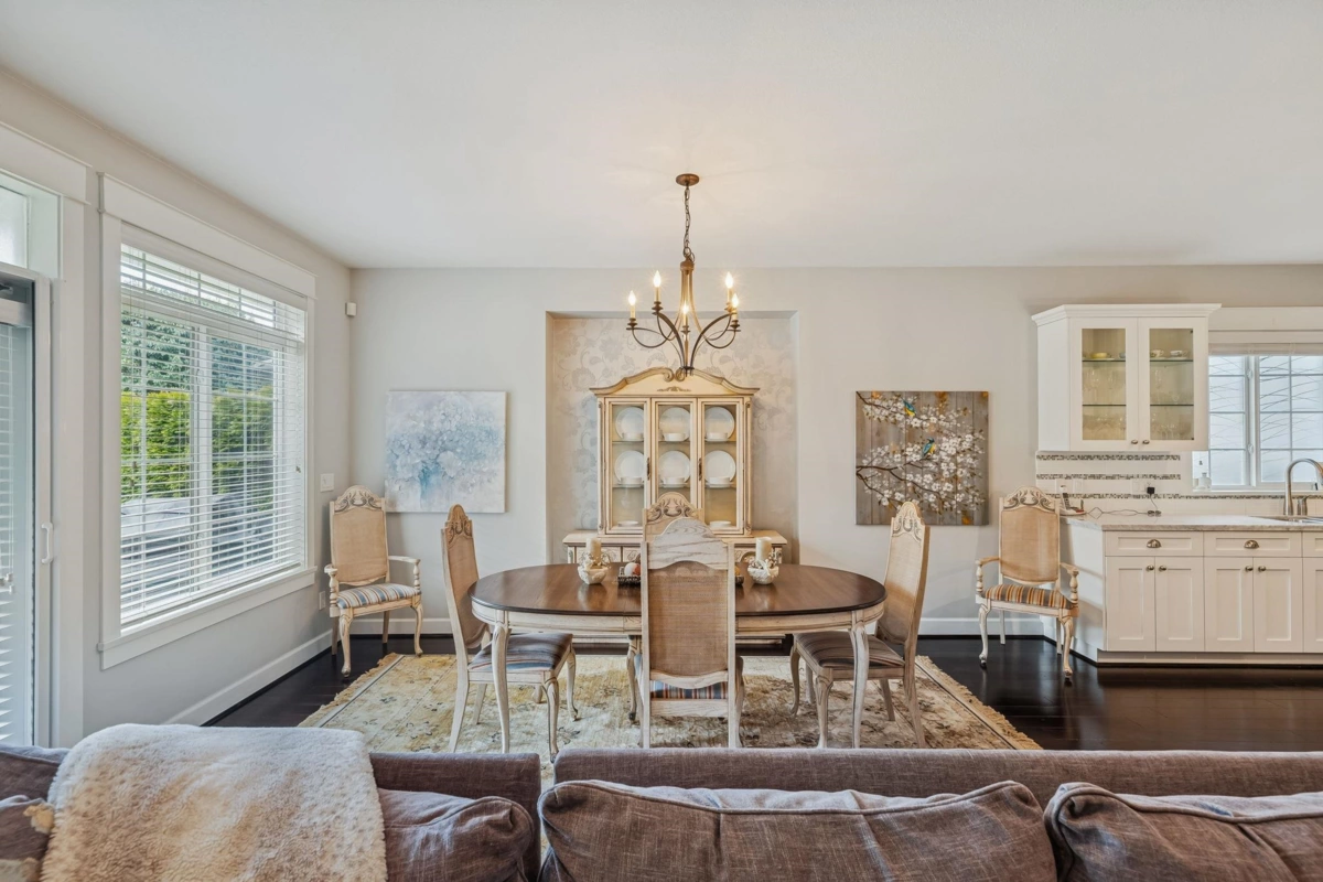 Walk-In Closet Photo of 5104 44b Avenue, Delta, BC