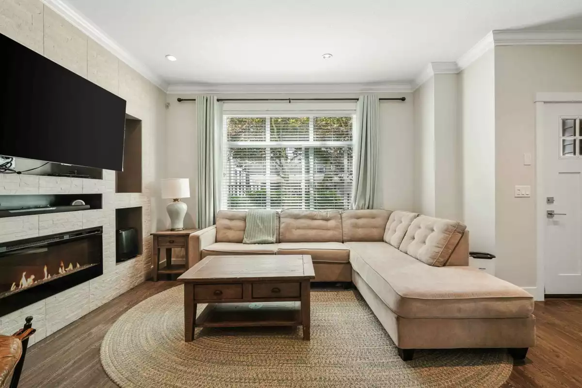 Family Room Photo of 32 6588 195a Street, Surrey, BC