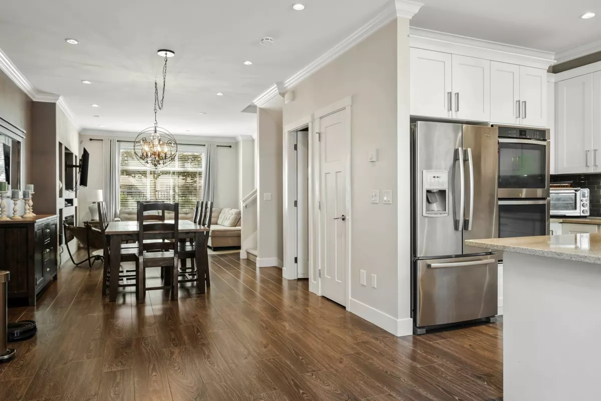 Kitchen Island Photo of 32 6588 195a Street, Surrey, BC