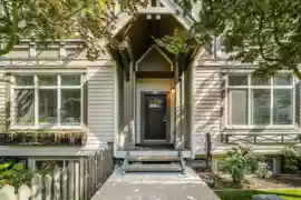 32 6588 195a Street, Surrey, BC