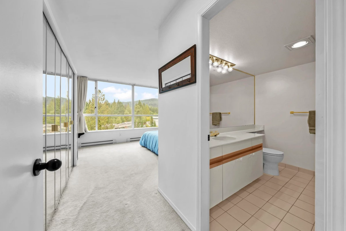 Laundry Room Photo of 803 995 Roche Point Drive, North Vancouver, BC