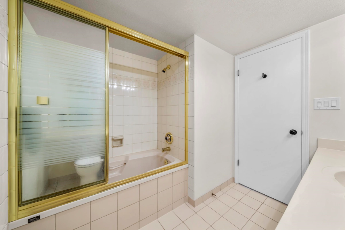 Outdoor Patio Photo of 803 995 Roche Point Drive, North Vancouver, BC