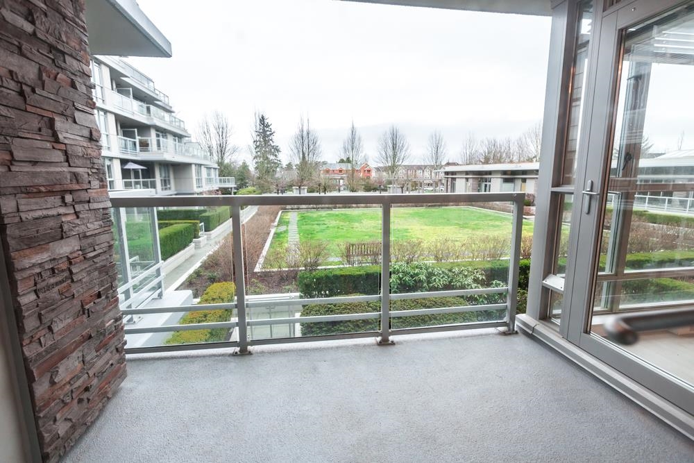 Hallway Photo of 221 9371 Hemlock Drive, Richmond, BC
