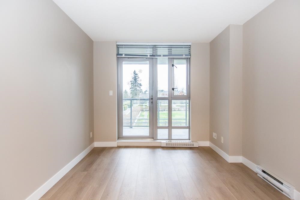 Walk-In Closet Photo of 221 9371 Hemlock Drive, Richmond, BC
