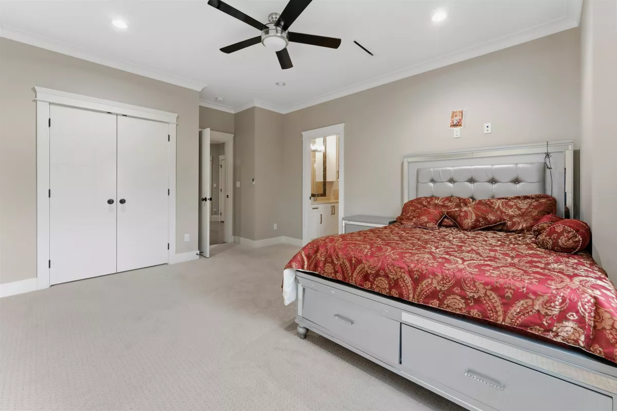 Entry Foyer Photo of 7818 127 Street, Surrey, BC