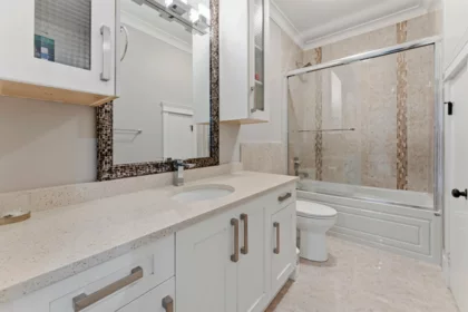 Hallway Photo of 7818 127 Street, Surrey, BC