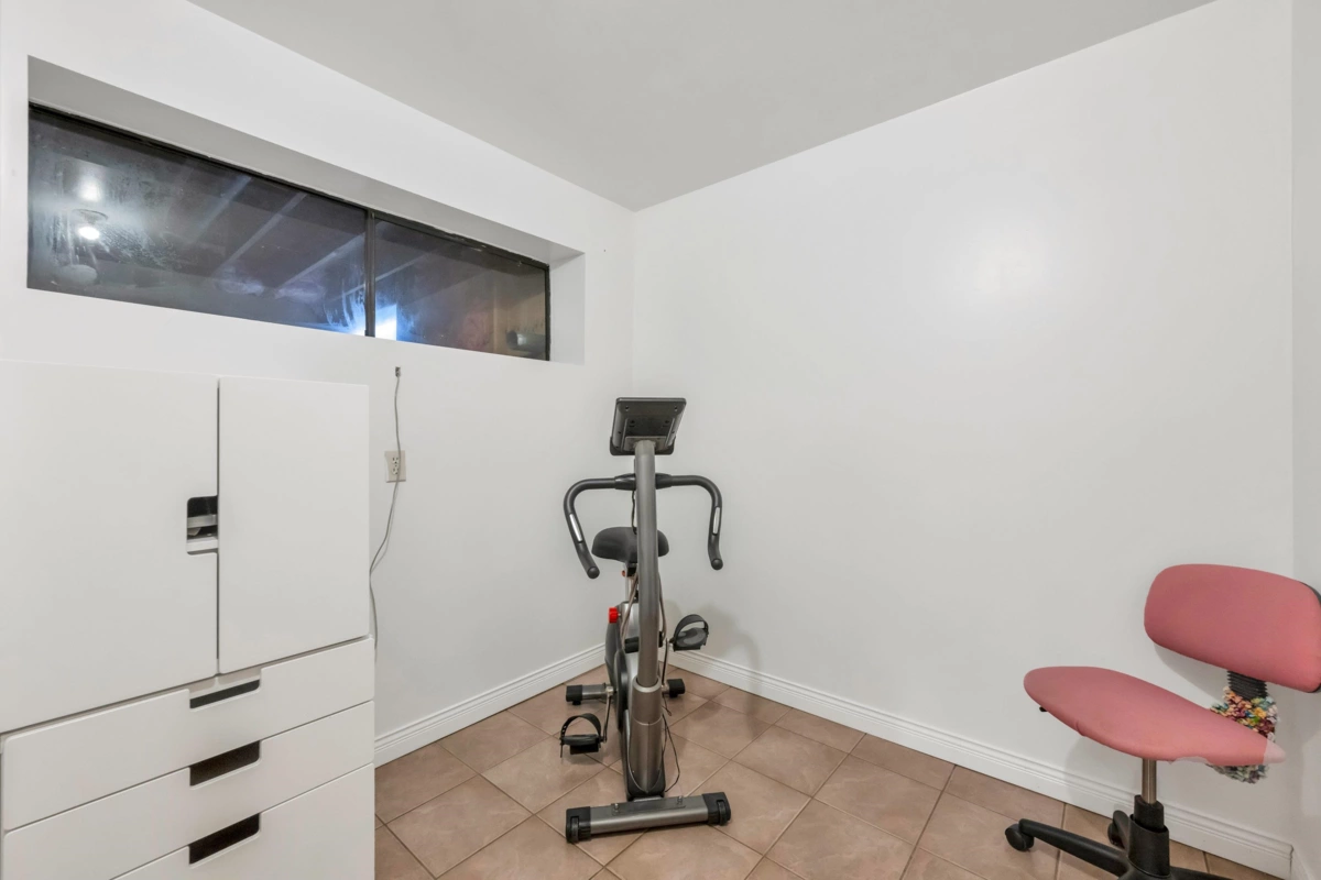 Garage Interior Photo of 10601 Hermosa Drive, Delta, BC
