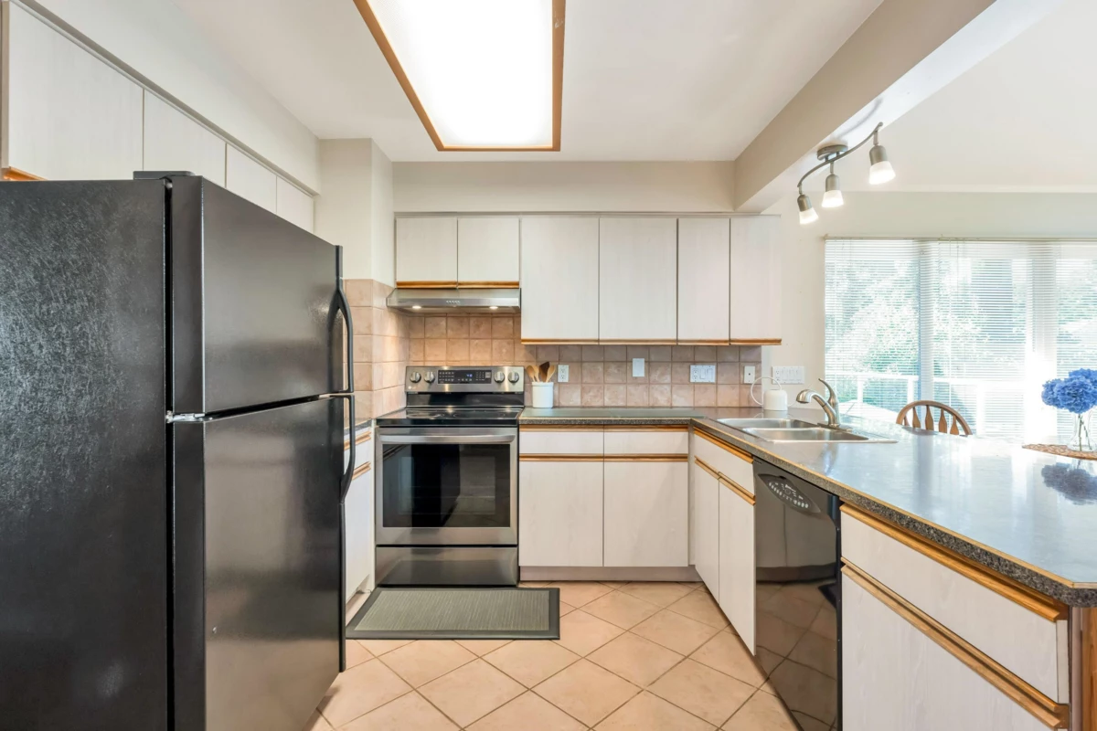 Primary Bathroom Photo of 10601 Hermosa Drive, Delta, BC
