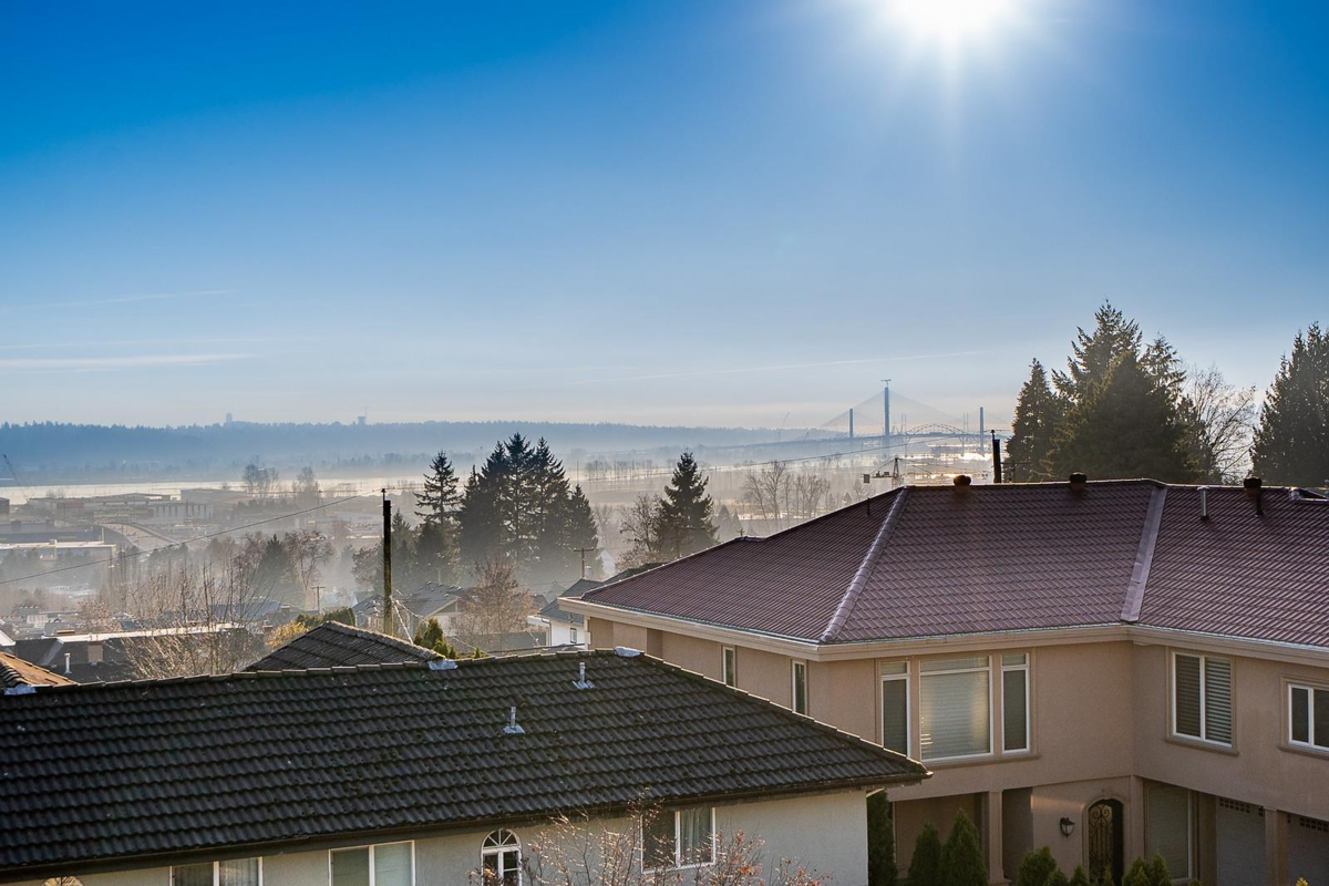 Basement Recreation Room Photo of 102 1204 Hammond Avenue, Coquitlam, BC