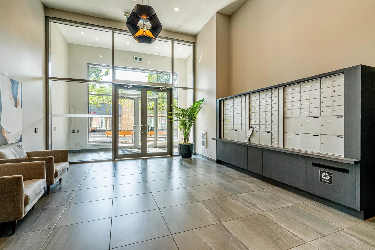 Dining Area Photo of A420 20727 Willoughby Town Centre Drive, Langley, BC