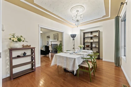 Breakfast Nook Photo of 1911 131 Street, Surrey, BC