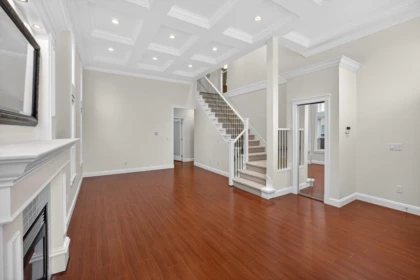 5251 Chesham Avenue, Burnaby, BC, Burnaby — Half Duplex for sale
